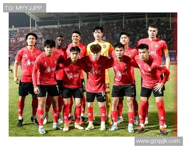 广州篮球队灵活性引发热议球迷观点分歧分析与探讨