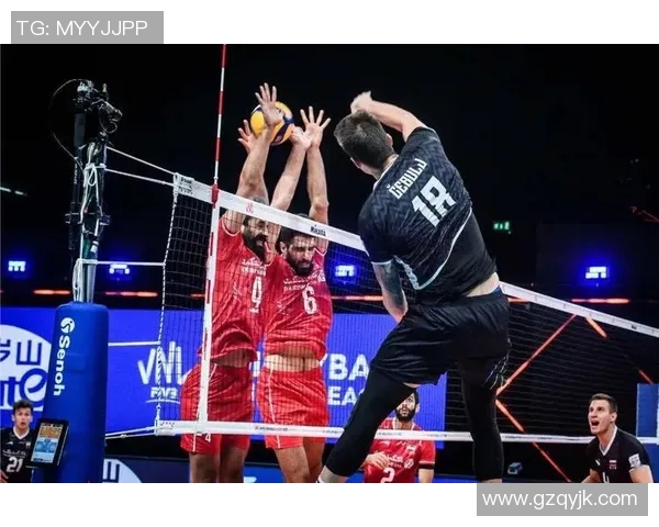 伊朗与中国足球对决上半场精彩回顾与战术分析