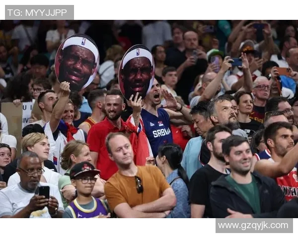 美国队与塞尔维亚在南京激战正酣球迷热情高涨期待精彩对决