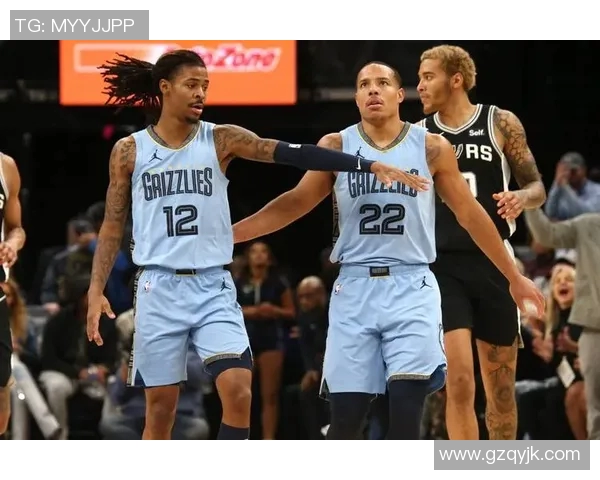 莫兰特复出首战狂砍38分灰熊球迷齐声高呼MVP荣耀时刻 莫兰特复出首战狂砍38分灰熊球迷齐声高呼MVP荣耀时刻